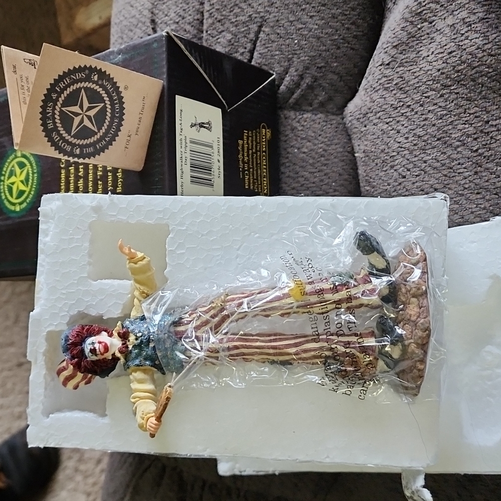 Boyds Bears Folkstone Collection. Herby Highwalker W/ Tag-A-Long.. Day Trippin'